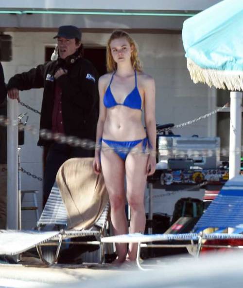 Sex everybodywantstofuckellefanning: Elle Fanning pictures