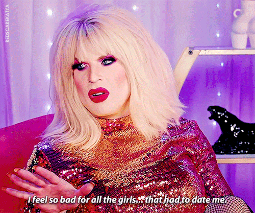 TRIXIE & KATYA REACT TO “YOUNG ROYALS”