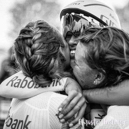 pedalitout: The sweet smell of success.  #rabobank #worldcupvårgårda Credit christerhedberg via http