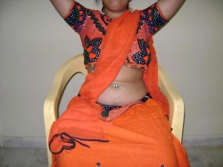 prythm:  Desi Bhabhi showing her new dress