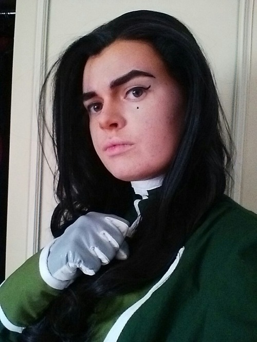 this is what 18hrs of sewing a perfect kuvira hairline looks like. i had forgotten how much fun her 