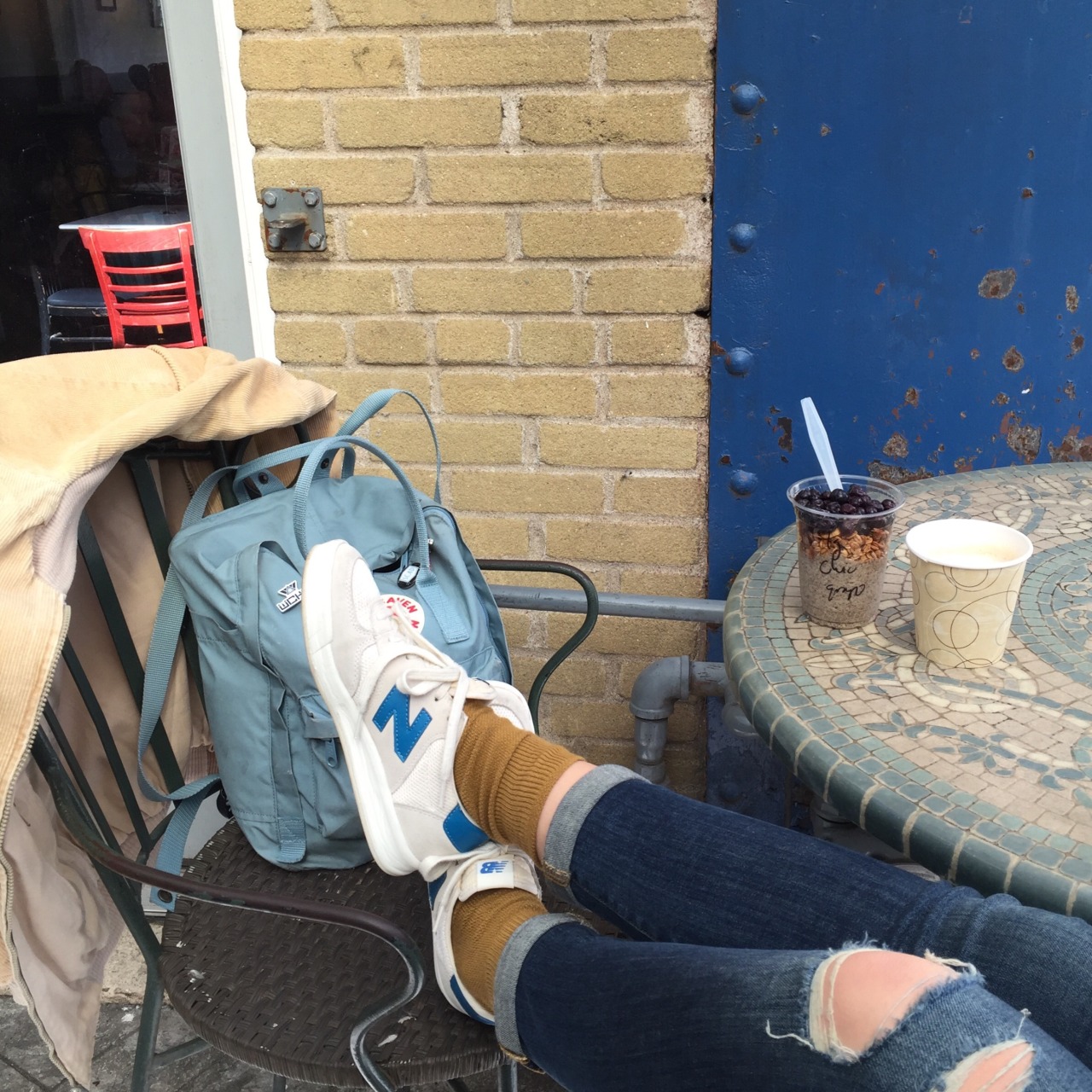 rafsimo:  Cute smol mini library !!! And vegan parfaits with lavender lattes !!!