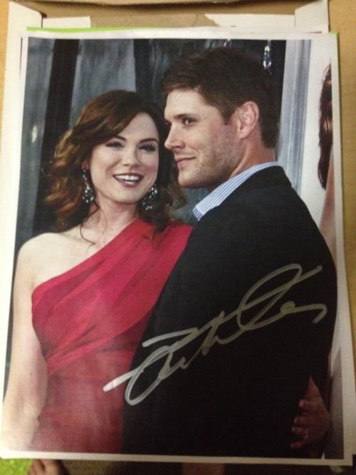 jenneels:When Jensen’s handler slid him the picture he put his marker down for a minute and stared a