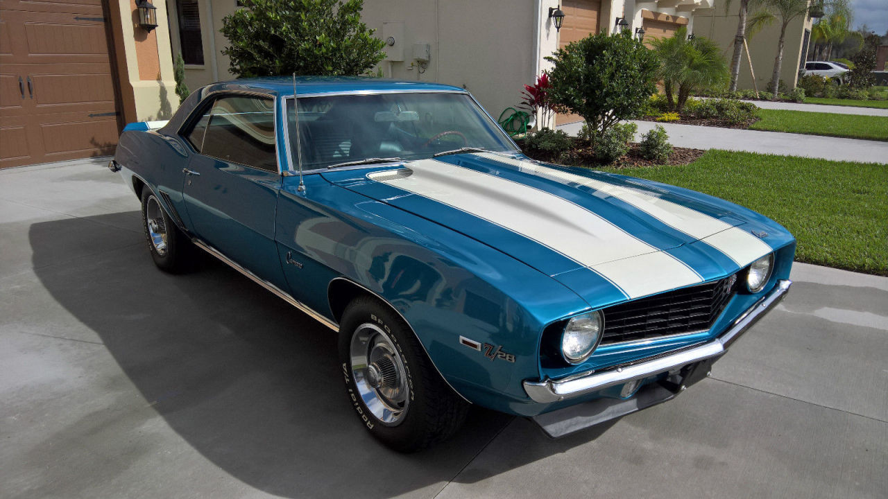 americanclassicmusclecars:  1969 Chevrolet Camaro Z/28 Crossram X33 V8,Original 1969