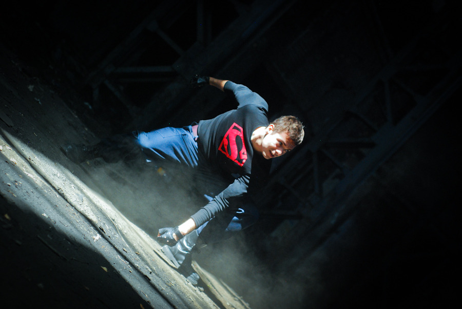 zel-kun:  thecrimsonbird:  Zel as  Superboy from Young Justice photography by kairi