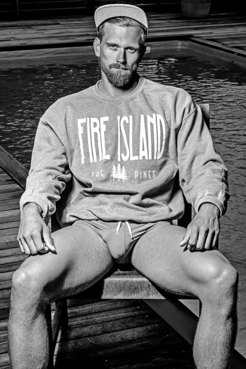 eroticco-magazine:  Model: Adam Perry Photography: Kamera Addikt 