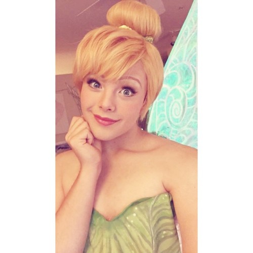 theofficialariel:  This is weird