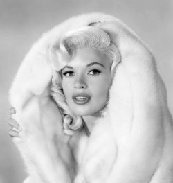 classic-hollywood-glam:  Jayne Mansfield