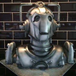 steampunktendencies:  Cyberman Cake by HappyOccasionsCakes 