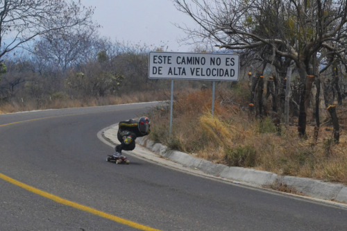 This time we got the chance to go to the IDF Race “Laguna DH Race 3″ at Atoyac, JaliscoPhs by Julio 