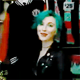 rosaliezack:  Hayley Williams + blue hair. 
