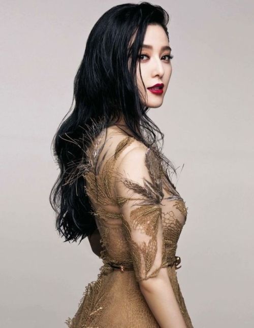 Fan BingbingFan Bingbing  is a Chinese actress, television producer and pop singer. She has particip