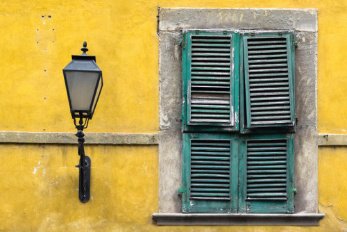 Pisa - ItalyItaly | Yellow things