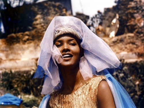 presquile:Marpessa Dawn as Eurydice, Black Orpheus (Orfeu Negro), 1959