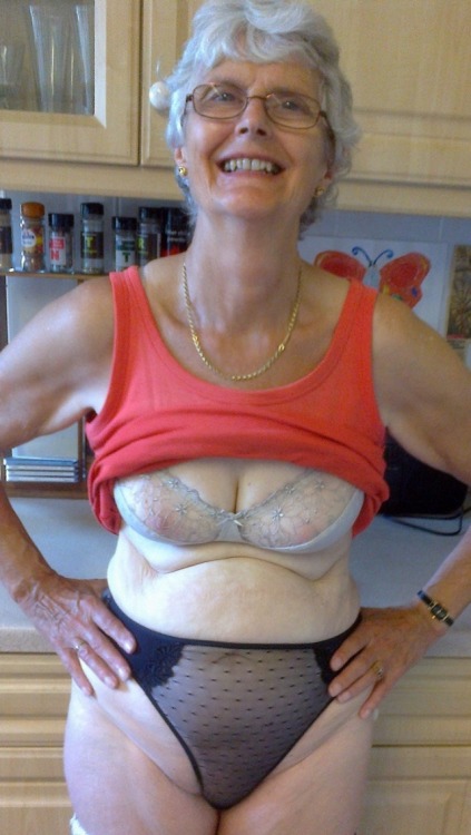 Porn Pics grannycity:Granny City…  She was over at