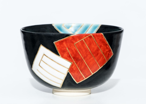 Kyo-yaki tea bowl by greatest Nishimura Eiraku Zengoro XVII. Available on Trocadero and at Momoyama 