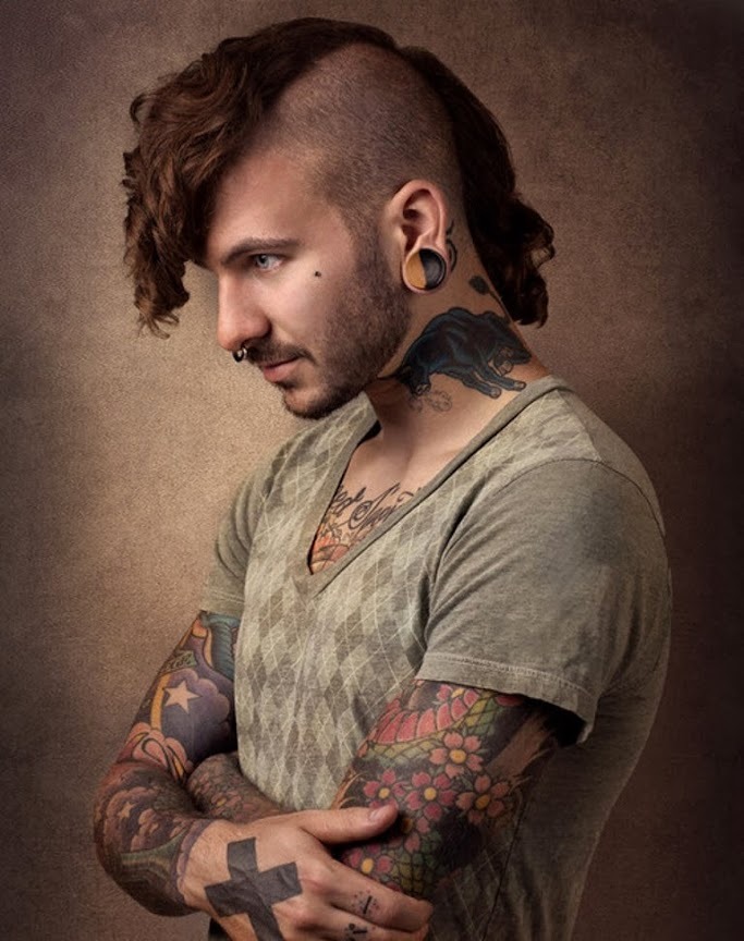 sissykevinuk:ohthentic:  queer: ohthentic.tumblr.com  OMG sooooooo fucking hot. he