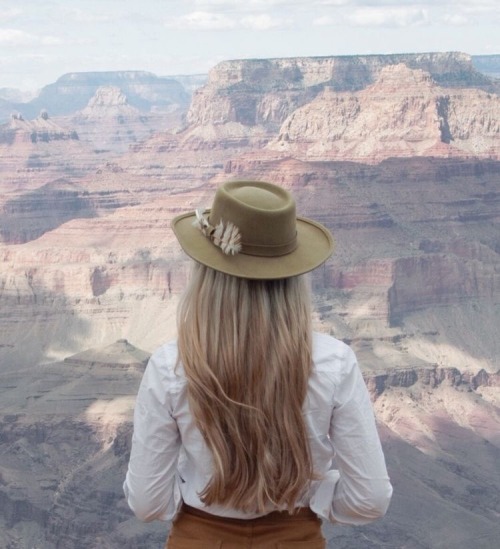 grayskymorning:Stella Maria Baer