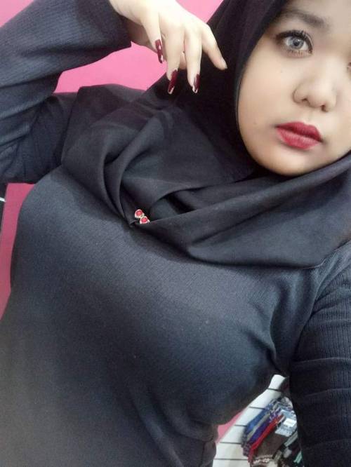 ishamlogan: amnaafifa: Anis Rahim Darn Aniss budak bigo