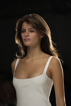 christdior:  Natalia V. and Isabeli F. at Calvin Klein S/S 2003