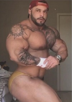 paklearnstolift:  needsize:  Sexy - love that dick outline. Bruno Moraes    He’s my favorite bodybuilder.