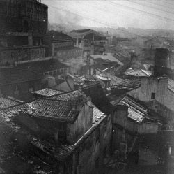 Bassman5911:  Lisboa, Portugal, 1945  Fotógrafo: Estúdio Horácio Novais. Via Biblioteca