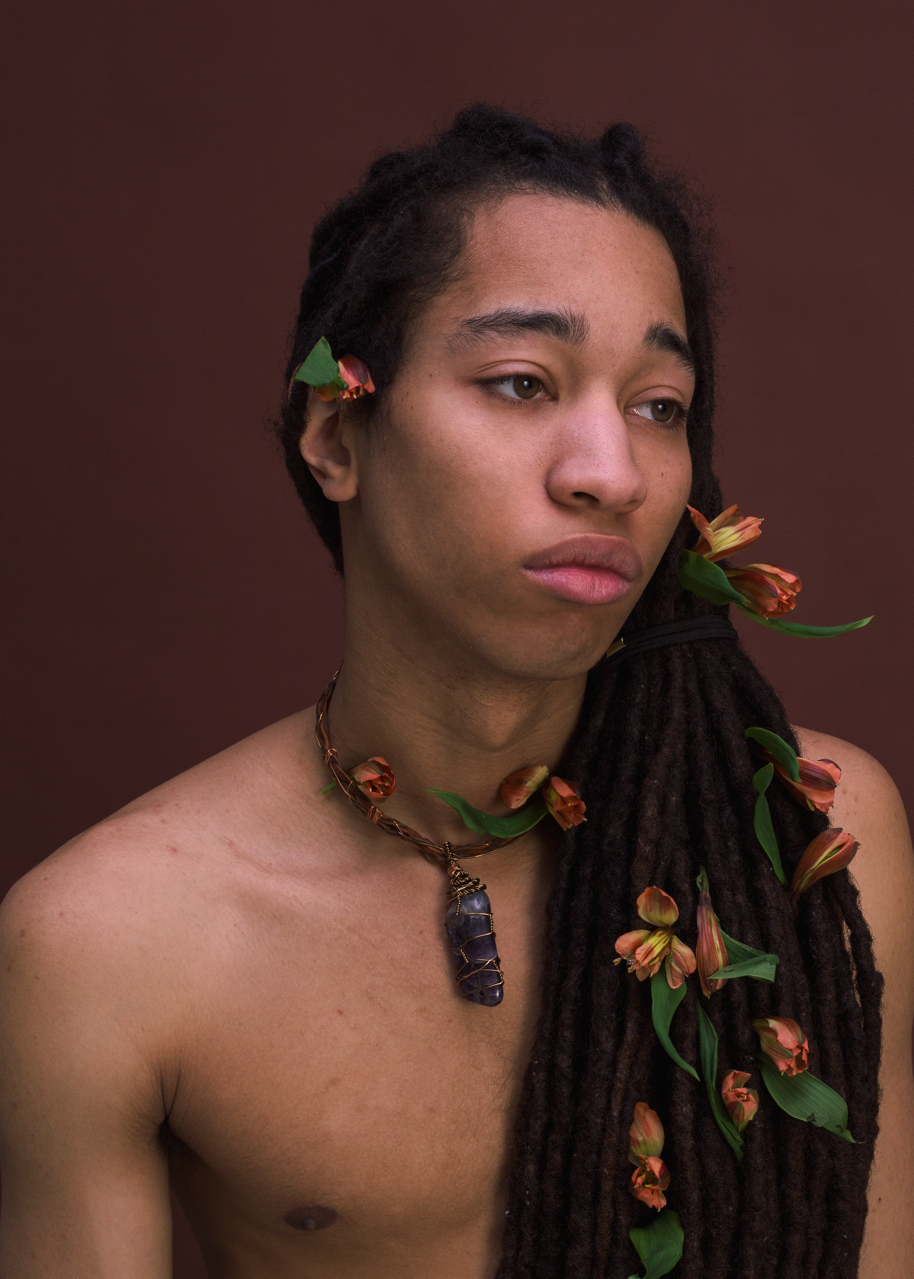 ohthentic:  blackfashion:Custom choker made by insta: zenful_designs Shot by inst: