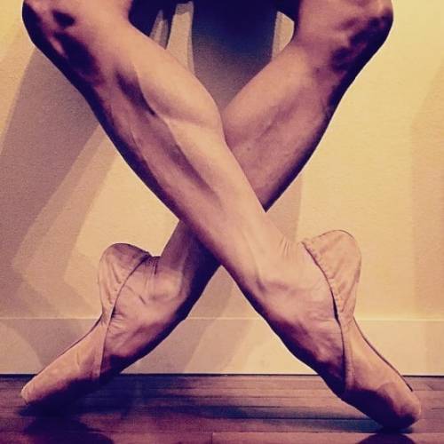 #ballerina #calves #crossedlegs #feet #ballet #muscularcalves #bigcalves #largecalves #stronglegs #sexylegs #hotlegs #instalegs https://www.instagram.com/p/Bx8a73BjcqN/?igshid=1dnz1ur5g77ed