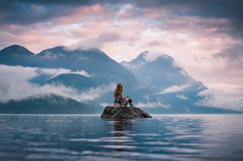 sapphire1707:Silent Moment | by elizabethgadd | http://ift.tt/16kOcQC