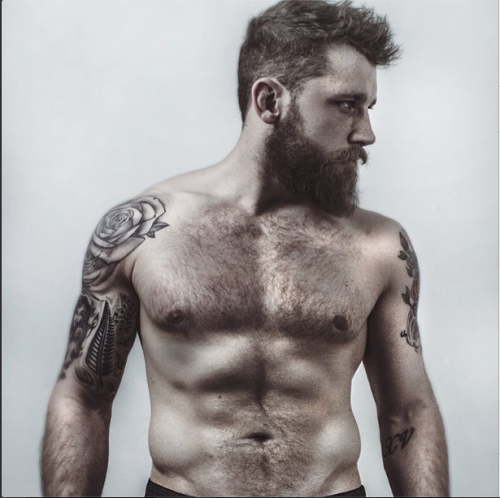 brotherbro:  realmenstink:  BIG BEARDED STUD !!!  http://brotherbro.tumblr.com/ 