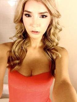 Tgirlfantasy:  Beautiful Tgirl Jenna Talackova Is Miss Universe Canada’s First