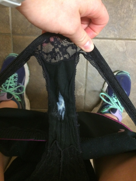 thecreamylife:   Vaginal discharge is sexy as hell ! Follow me for more ;)  