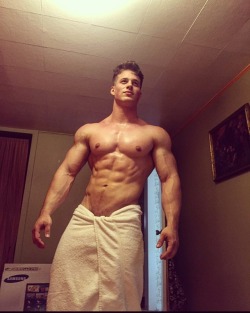 tripltap:  Gymspiration with Nick Sandell  http://www.facebook.com/tripltap