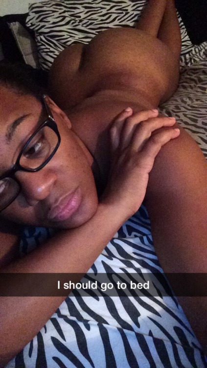 cum-minx1005:  When I’m high on Snapchat. 😊