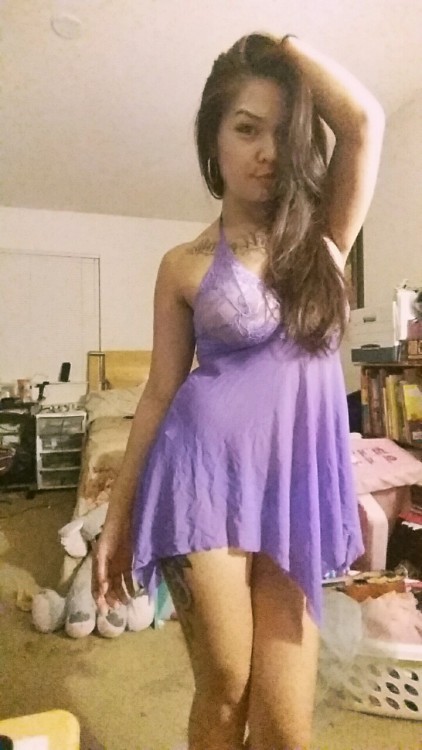 sazzy-pantz:  I spy my liddo elephant friend 🐘😎 Sorry for the shitty cell phone camera quality  These are great.. She’s great