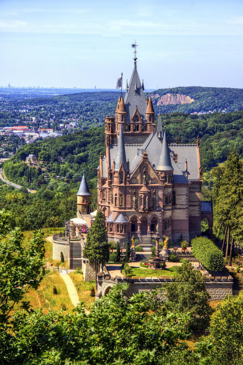 rococo-girls-shrine:  breathtakingdestinations:  Schloss Drachenburg - Germany (von HarryBo73)  Translated: Dragon Castle:)) I wouldn’t be surprised if there really lurks one underneath. 
