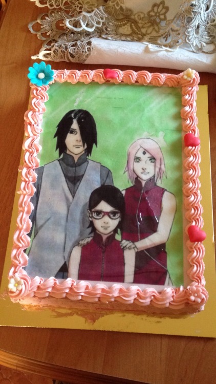 sasusakuchannel:  nagyreka:  My birthday cake 😍🎂🍰 i love this family so much 😍 my OTP always and forever 😍 i couldn’t eat it☺️✌🏼️   Happy birthday! :D This SSS cake is wonderful :D