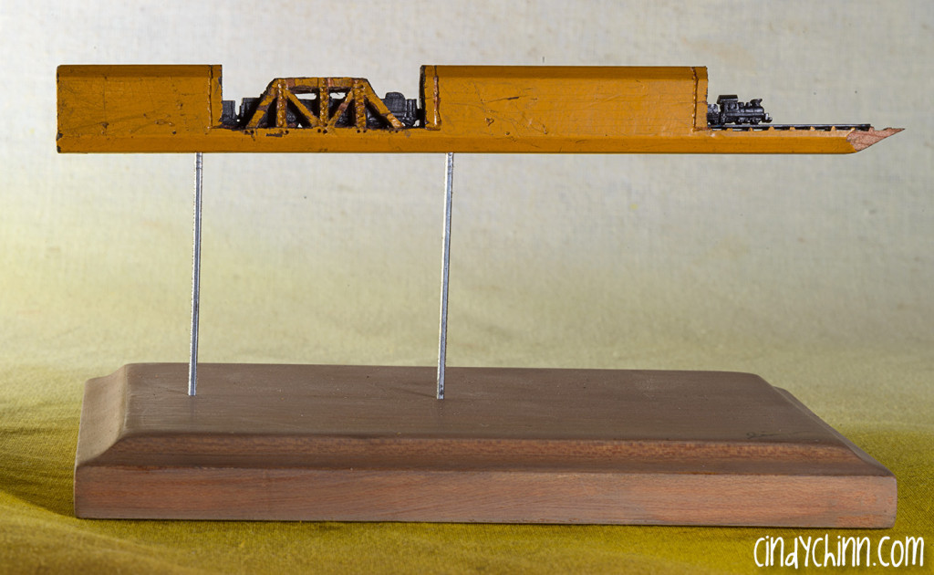 steampunktendencies:    Pencil carvings by Cindy Chinn   