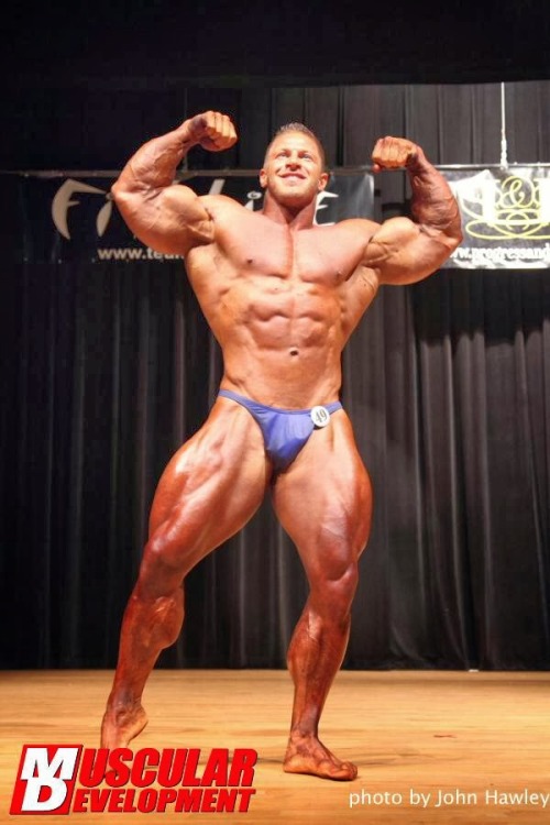 muscleaddictza: Joel Thomas: more of the loose lavender poser which lets Joel’s VPL flop aroun