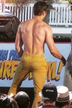 Zac Efron on the set of “Dirty Grandpa”