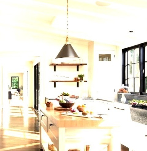 Dining - Traditional Kitchen