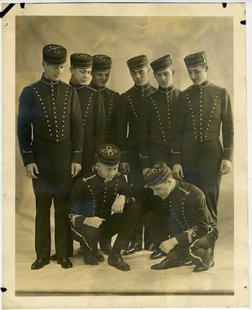 Bellhops  (1920s)