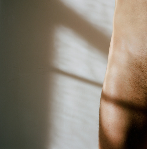 jeffreydgerson:  playing with light and body 