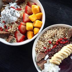 workoutinpink:  thevibrant-vegan:  Acai bowl dates are the best 🙌🏻😛      