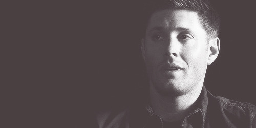 flightlesscas:  I’d just like to casually point out that Dean pulls the exact same