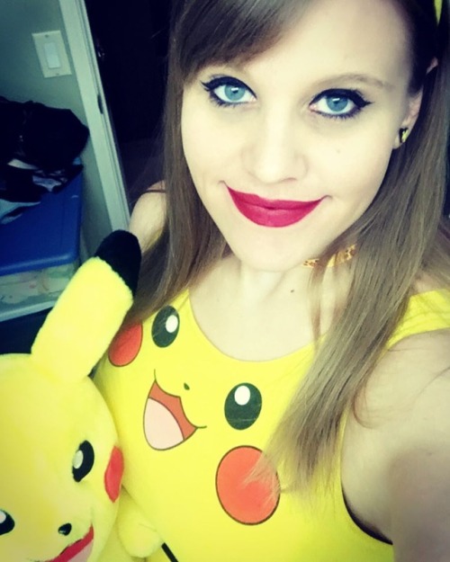 #pikachu for #Halloween #happyhalloween #pokemon #cosplay (at Lake Elsinore)
