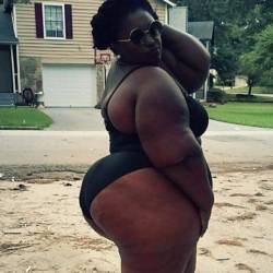 thickerisbetter:  😍😍Thick/BBW Appreciation😍😍