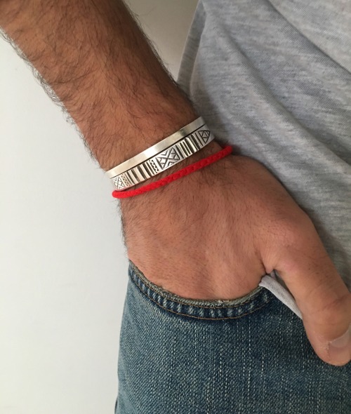 Navajo Silver Bangle www.ateliermakarios.com