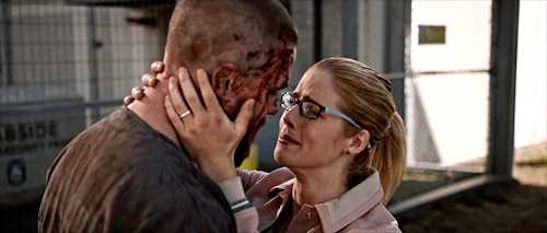 thinkolicity:oliverfelicitygifs:Wait and hope.I love how he leans into her hand in the 4th and 5th g