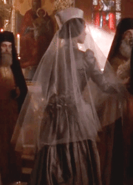 scathach124:  Costume series:  Bram Stoker’s Dracula (1992)Mina Murray & Lucy Westenra